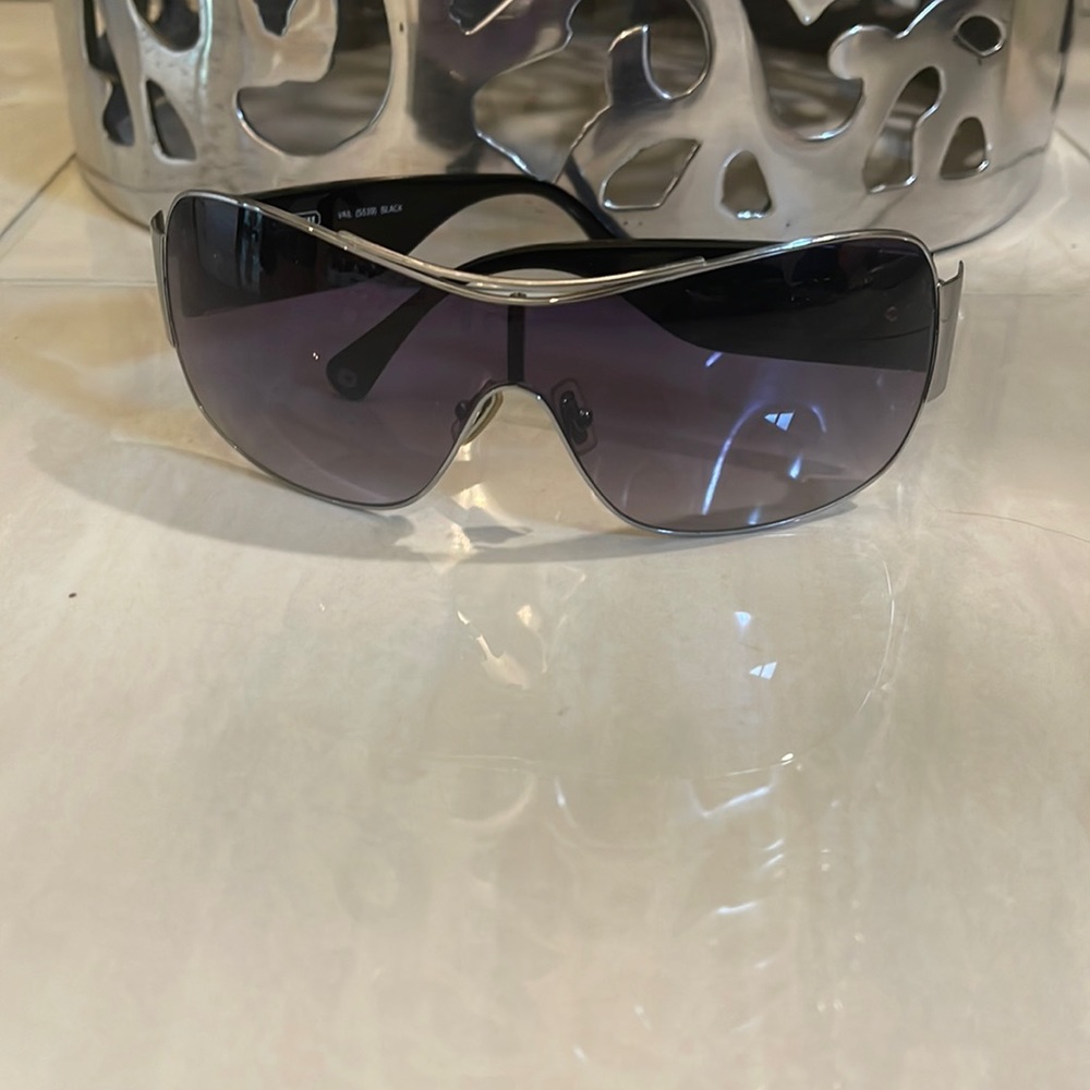 COACH SUNGLASSES